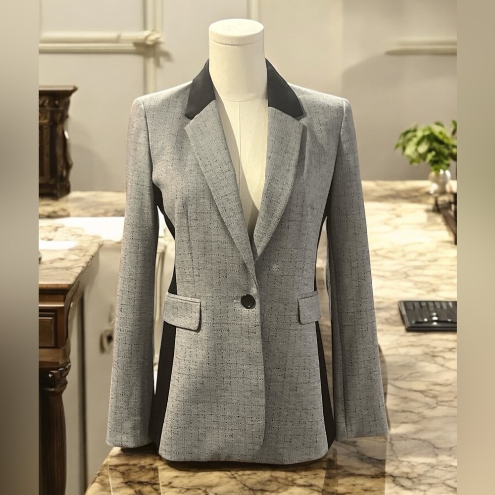 DKNY One Button Peak Lapel Combo Jacket Size 2. NWT
